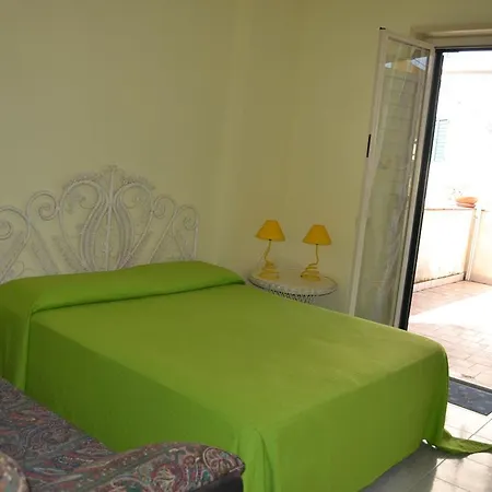House Naxos