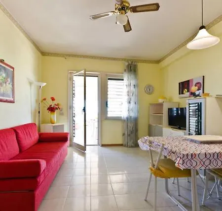 House Naxos *