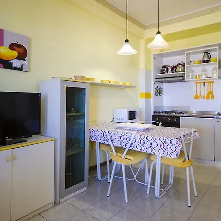 House Naxos *