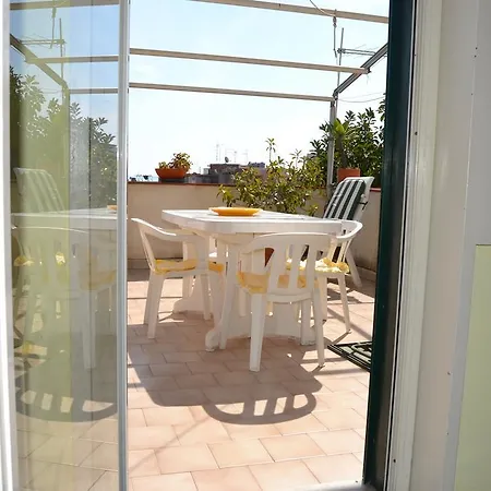דירה House Naxos *